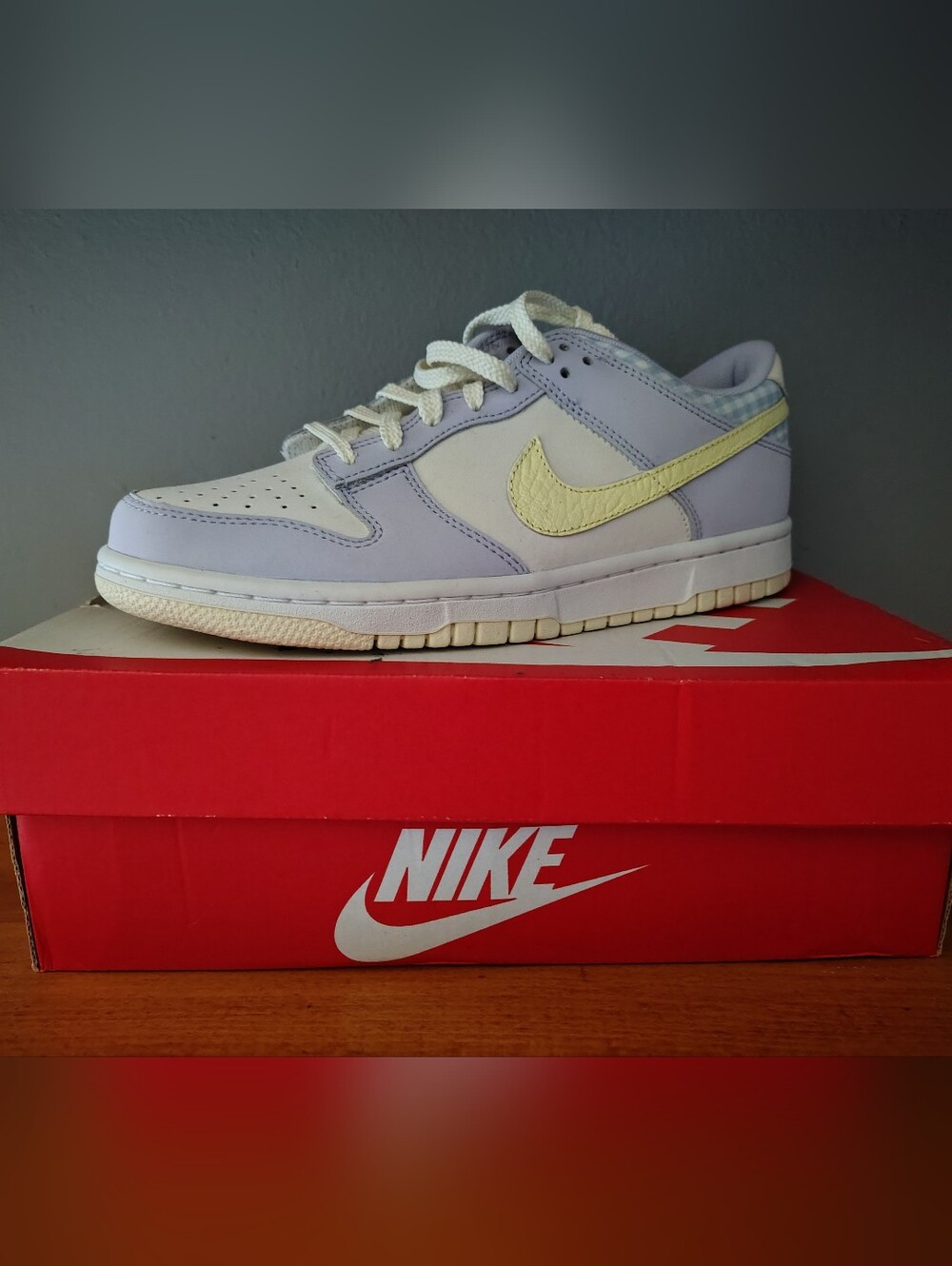 2023 Nike Dunk Low Easter Women's 8.5 Never Worn